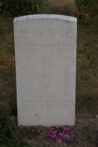 Les Baraques Military Cemetery Sangatte - Liu Chen Yuan, 